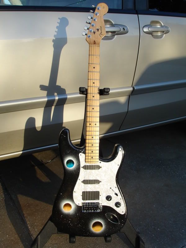 FT custom paint, USA Fender strat with Sperzels and KH emg's